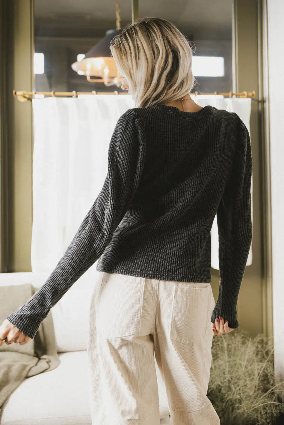 Plain color top in black