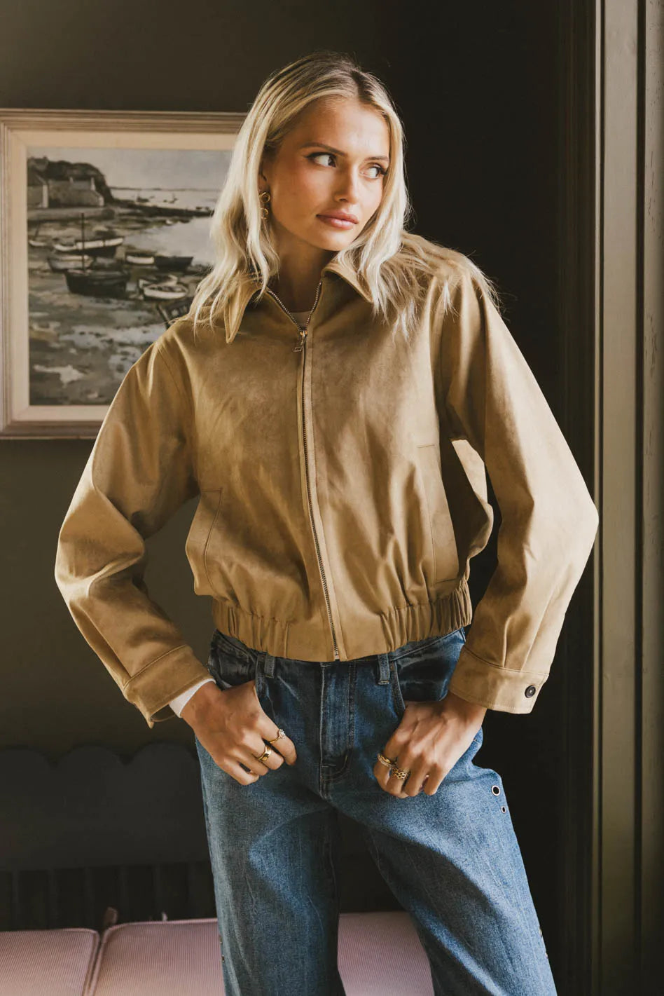 Elastic hem jacket in brown