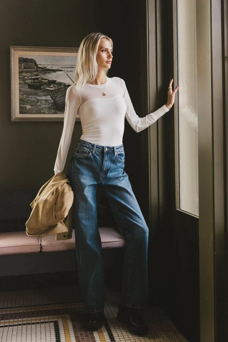 High rise denim in dark blue