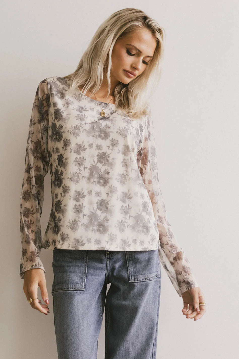 Floral top in grey