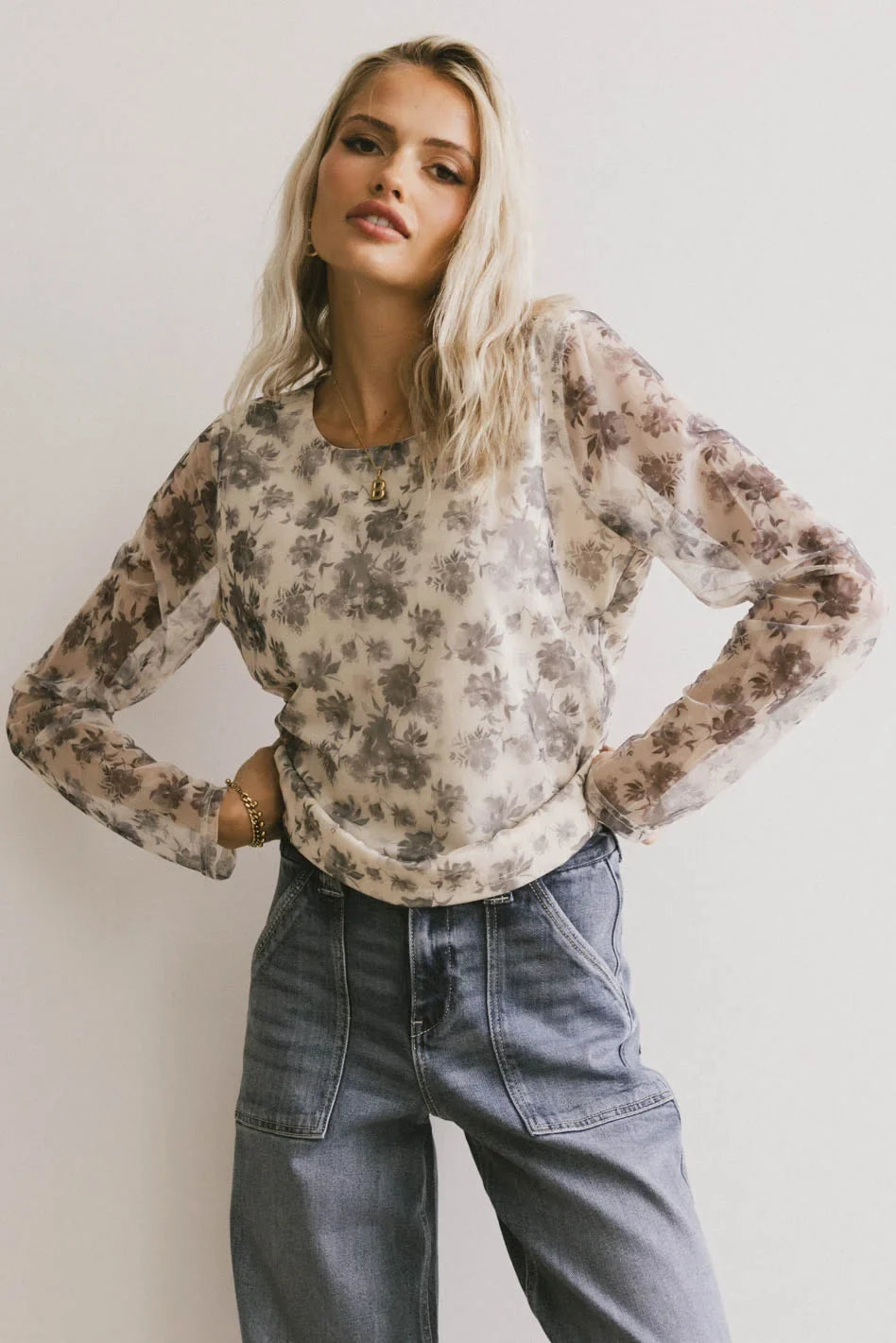Round neck top in grey