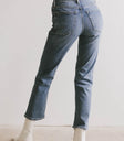 Two back pockets denim in medium wash