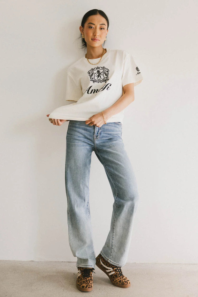 white graphic tee