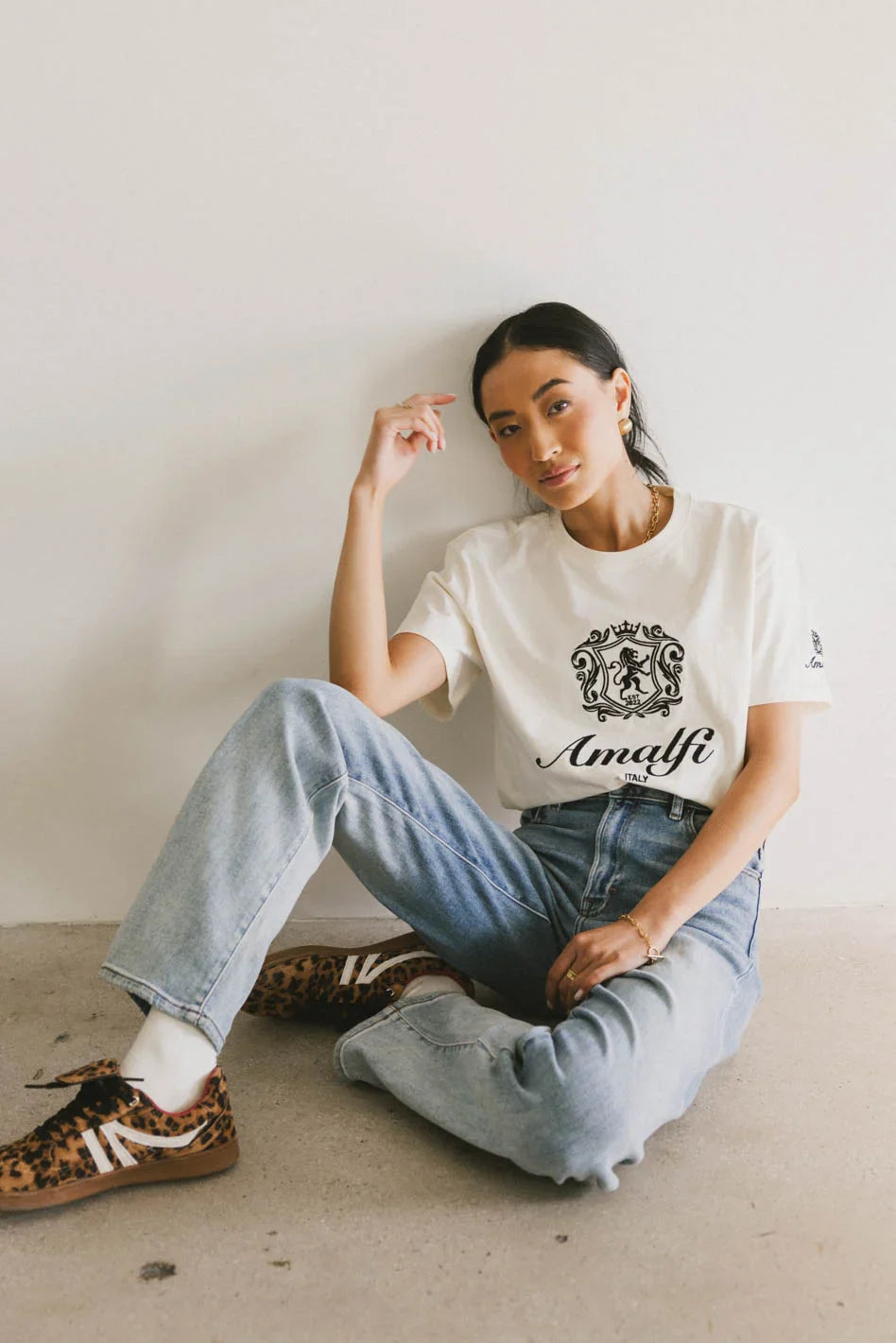 short sleeve white graphic tee