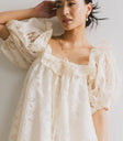 Puff sleeves dress in ivory