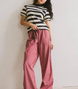 Stripe top in black