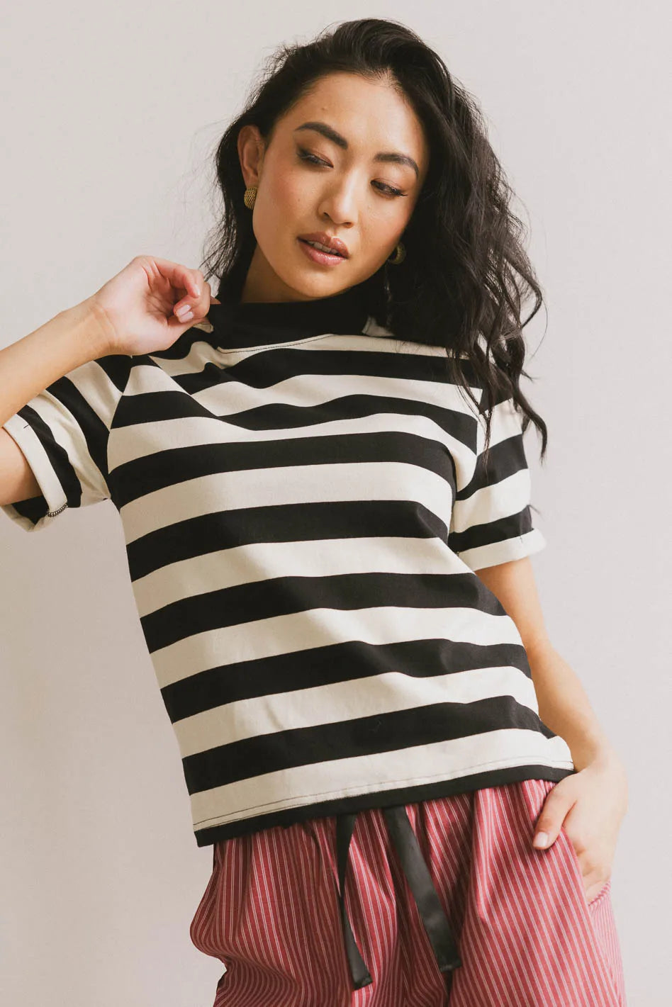 Knit top in striped black