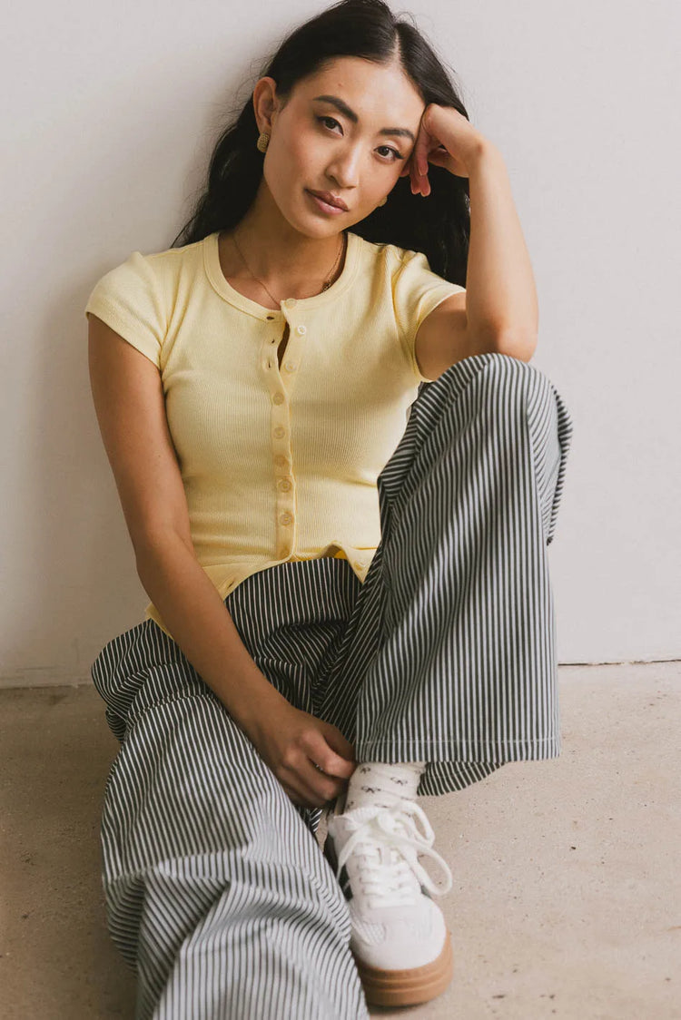 Basic yellow top