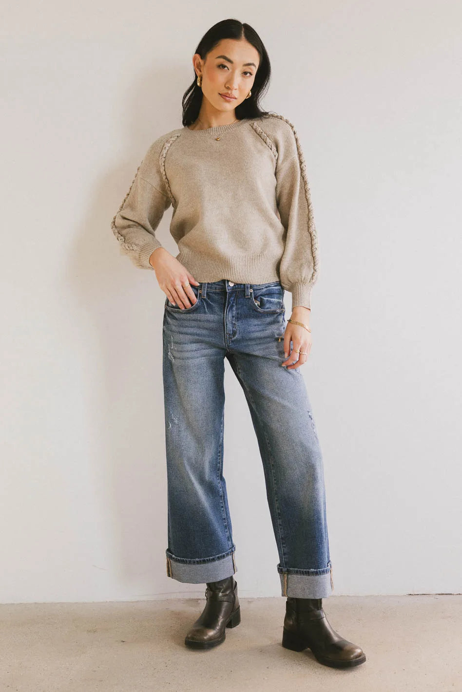 Round neck top in tan