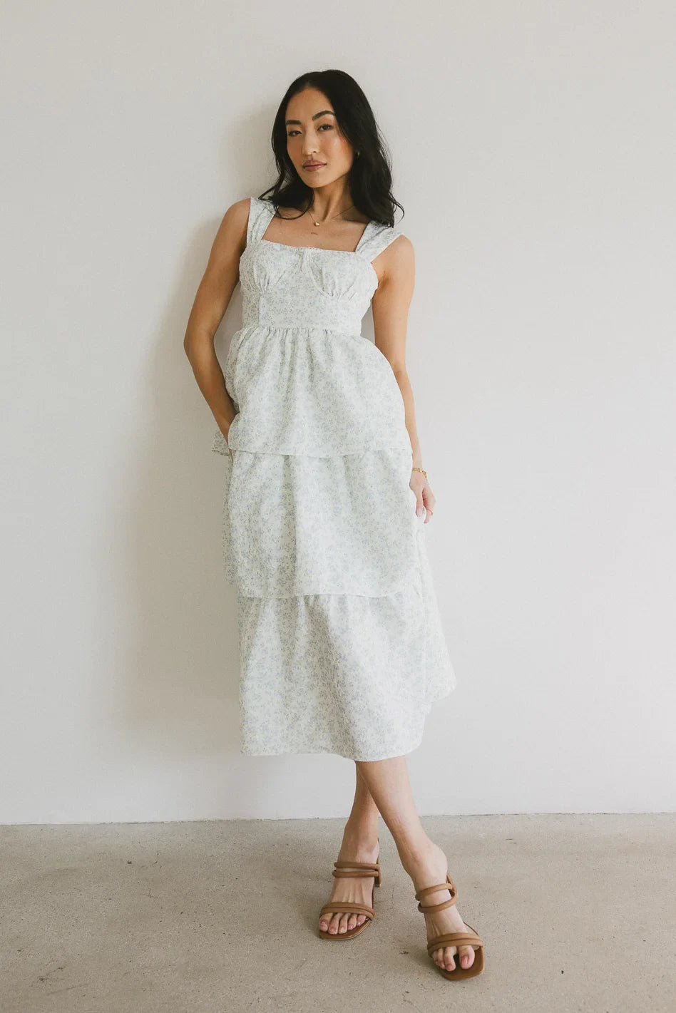 Tiered skirt dress in cream
