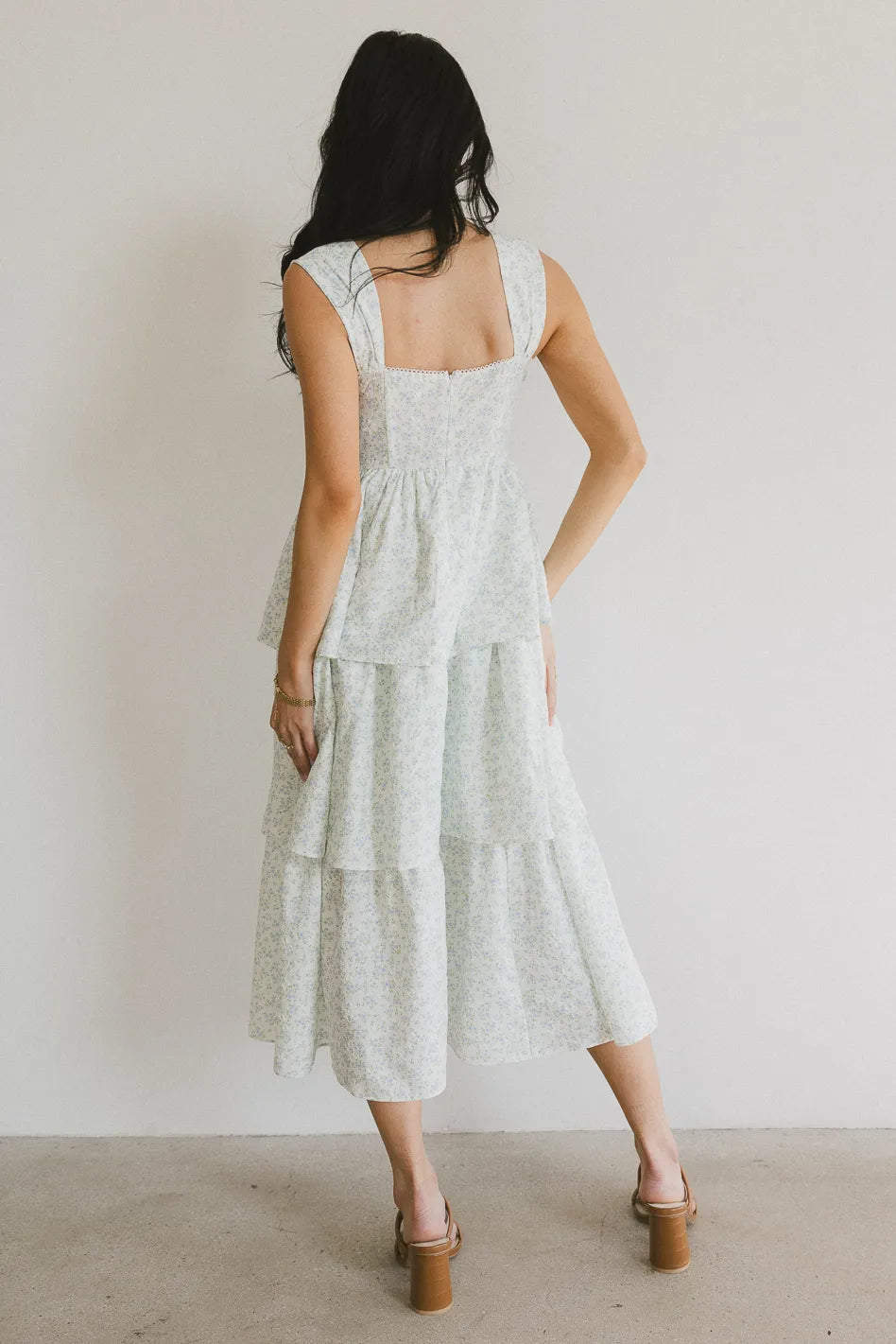 Woven dress in cream