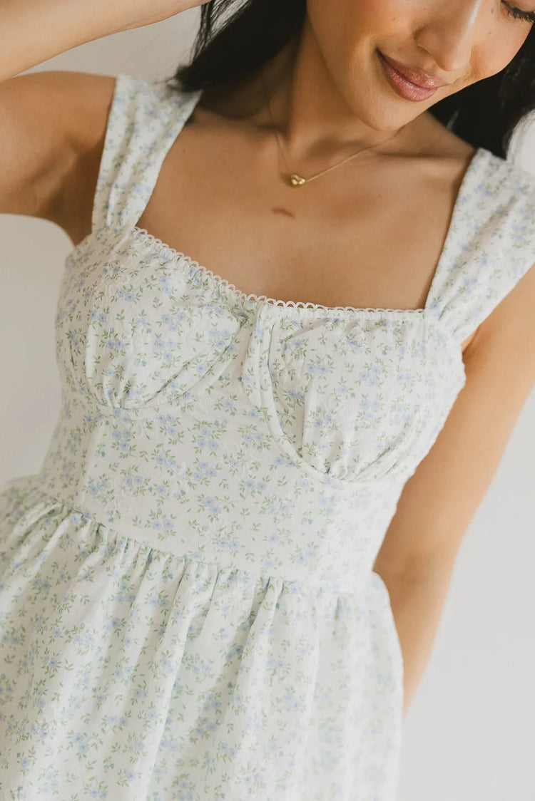 Printed flowered dress in cream