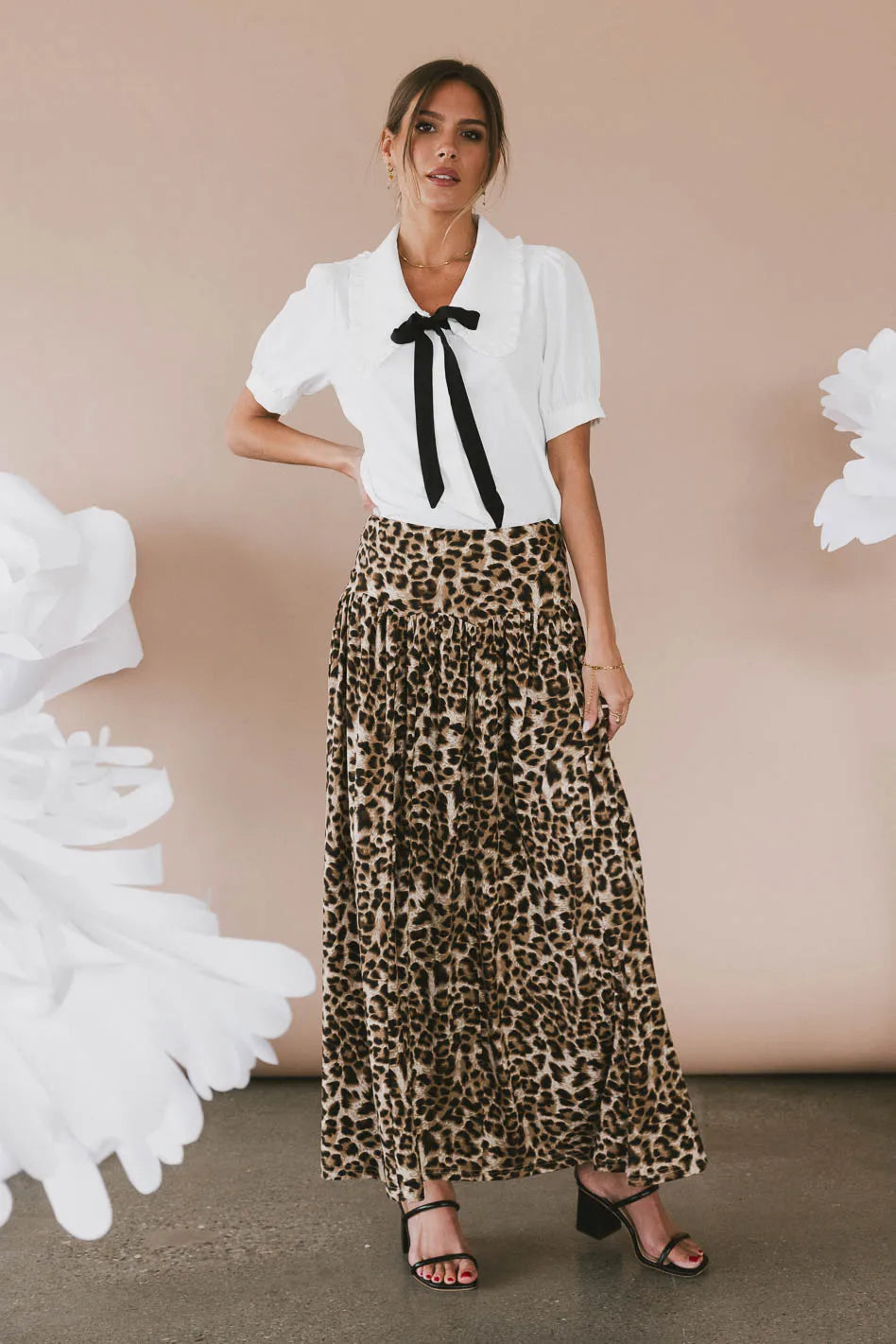 Elastic waist skirt in leopard print