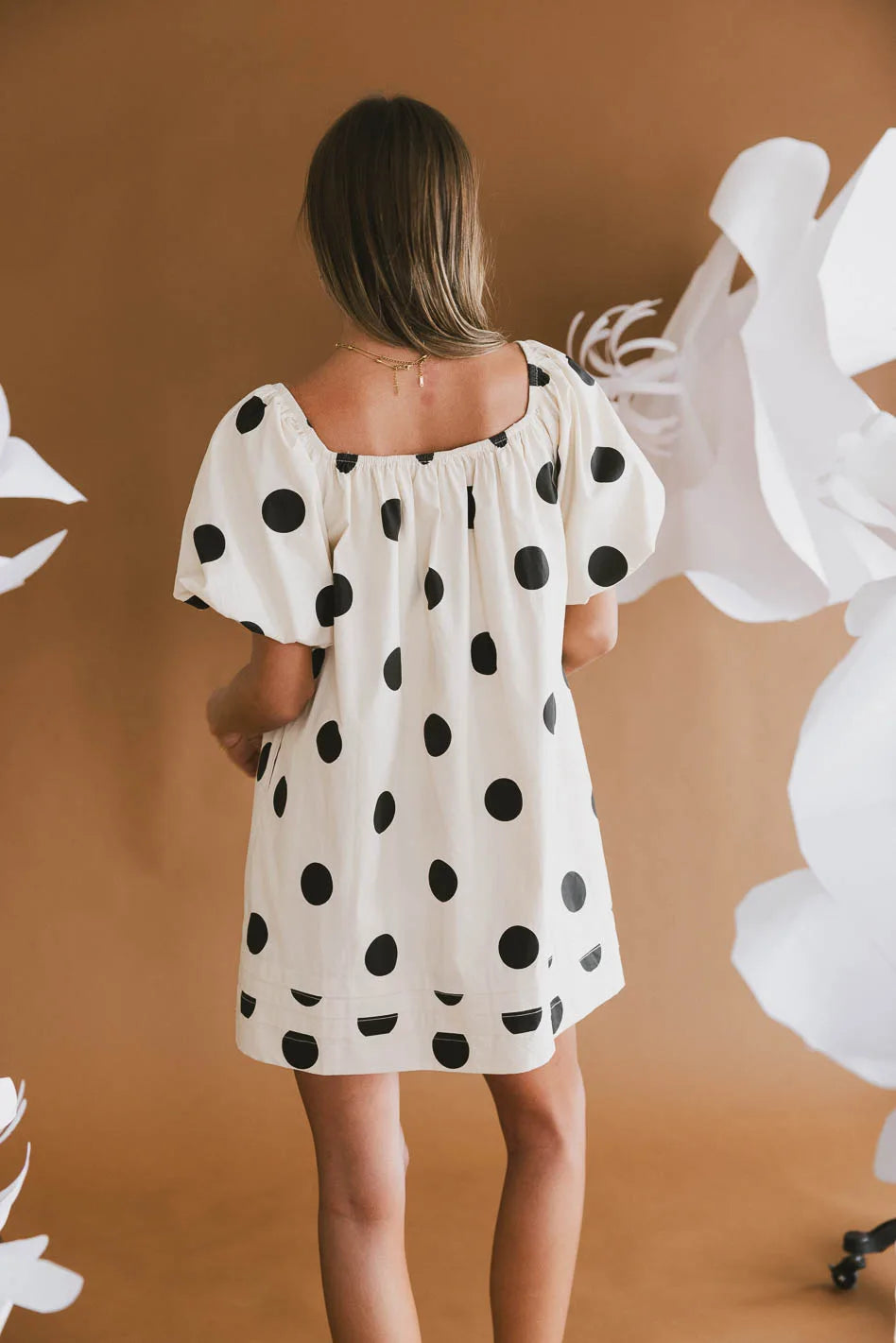 Elastic shoulders dress in oatmeal