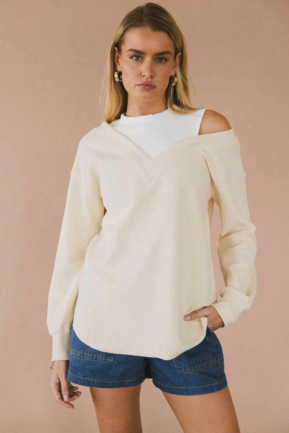 Cut shoulder top in yellow