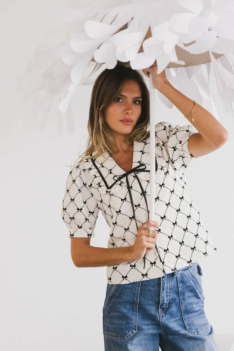 Short sleeves top in cream