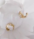 Pearl gold earrings