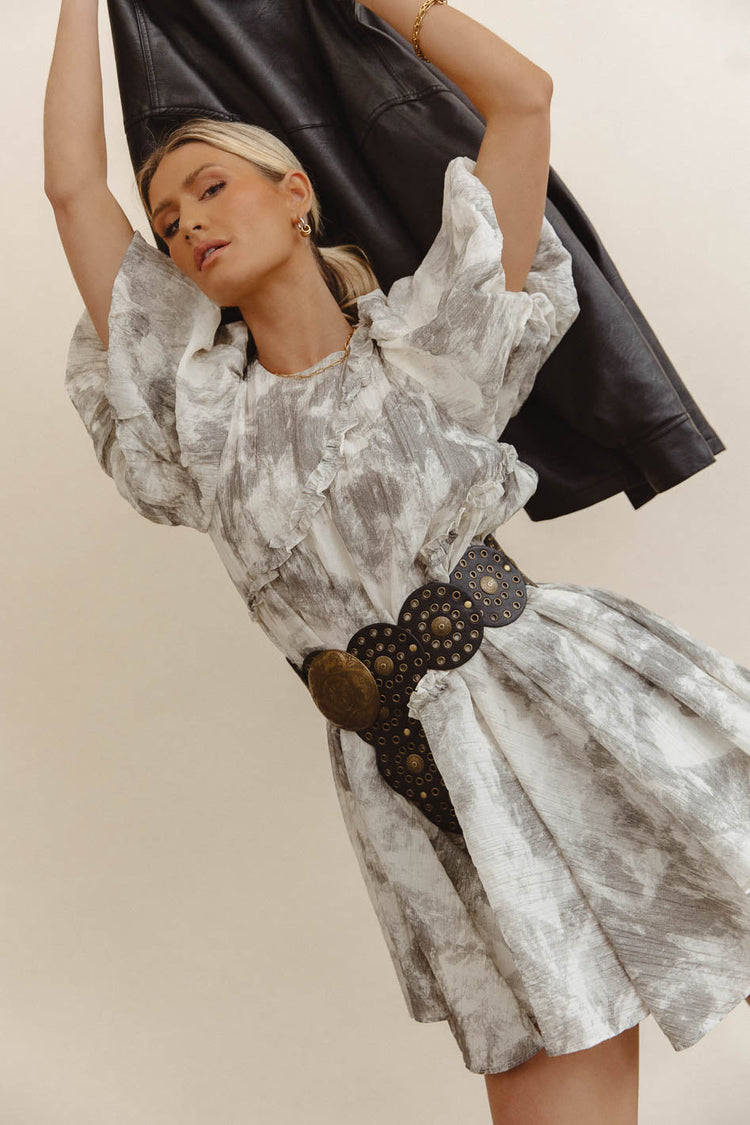 Puff sleeves dress in black