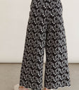 Elastic waist pants in black