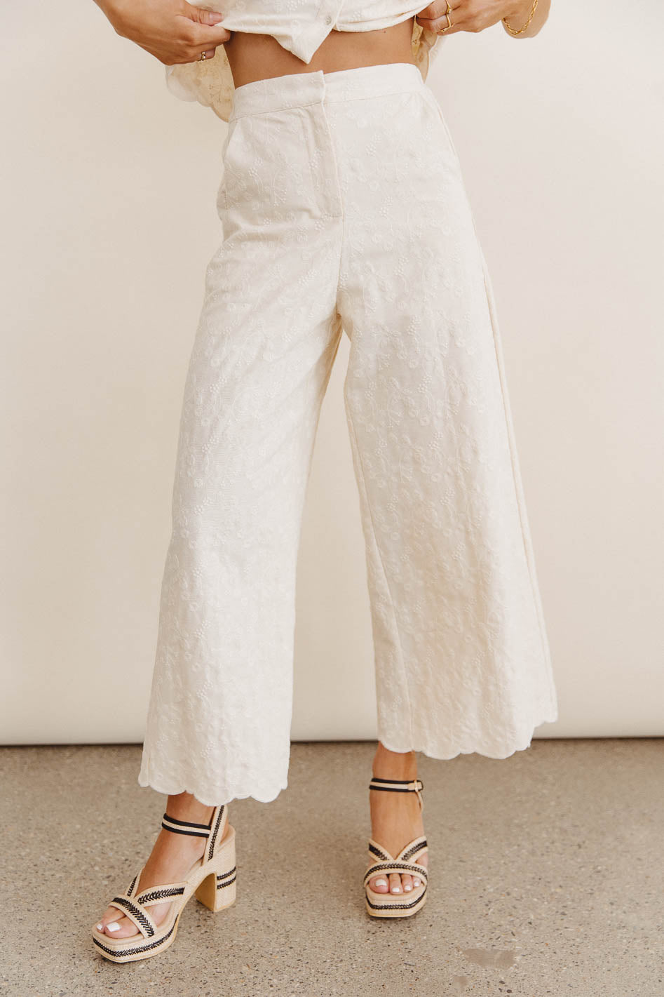 High rise pants in cream