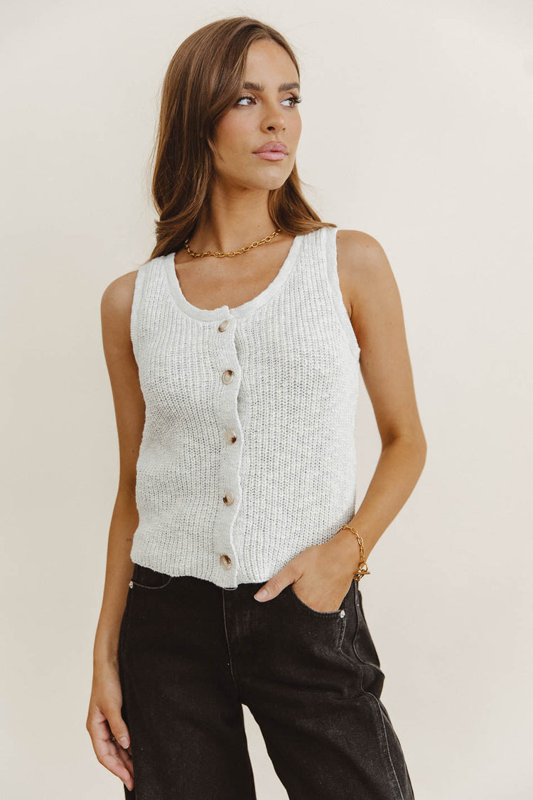 Round neck sweater vest