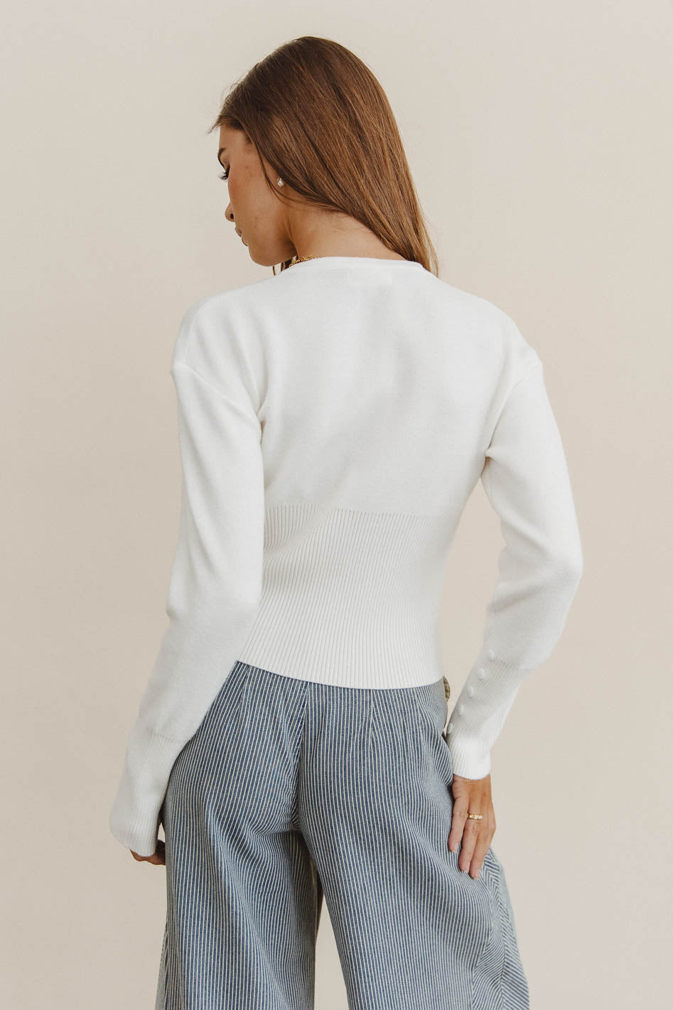 Plain color top in white