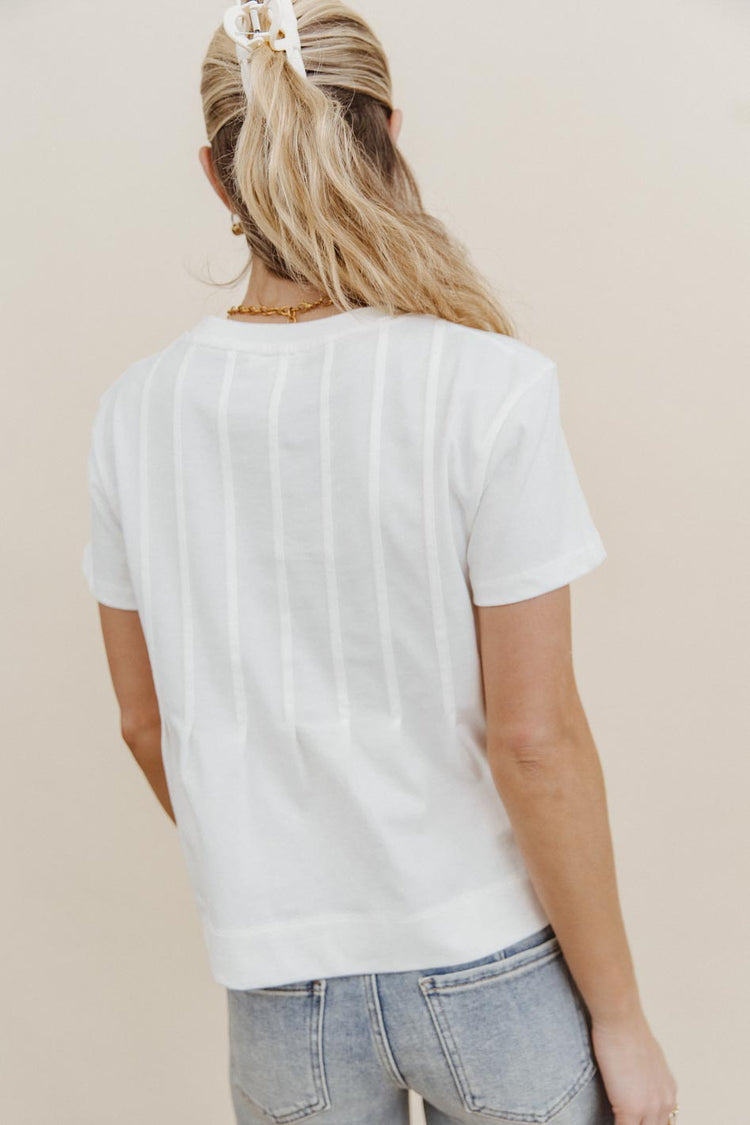 Plain color top in white