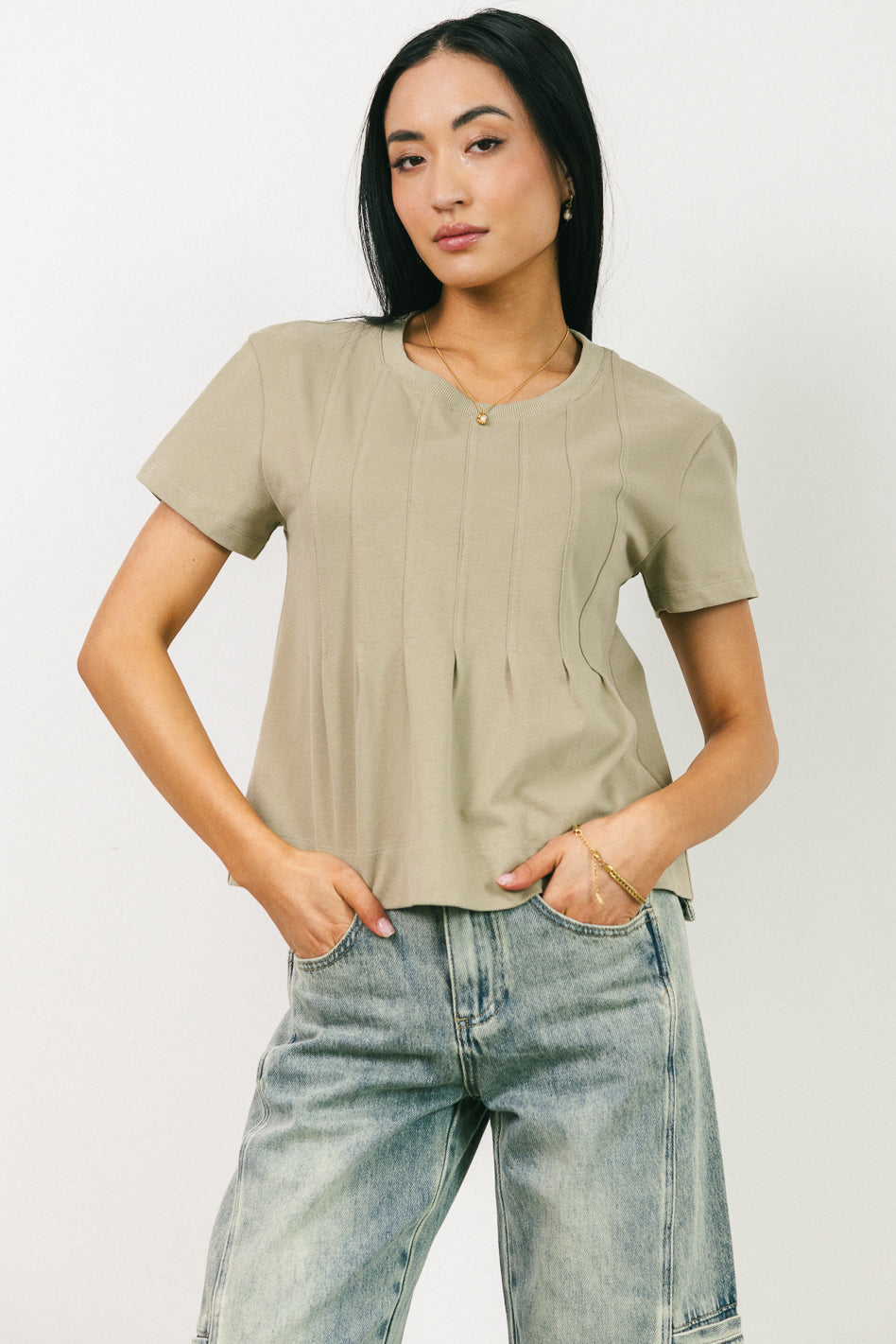 Round neck top in sage