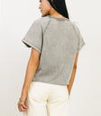 gray short sleeve shirt