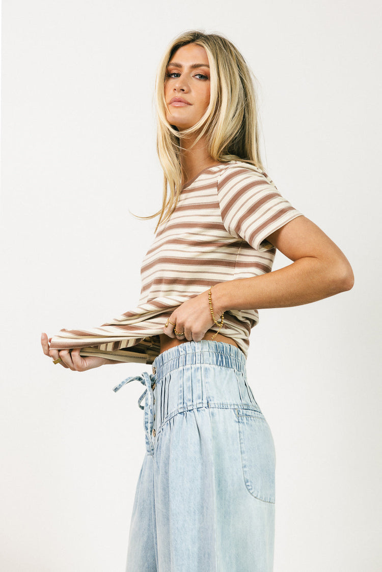 Short sleeves top in taupe