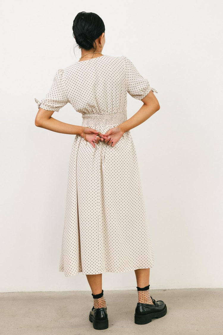 Elastic back dress in cream