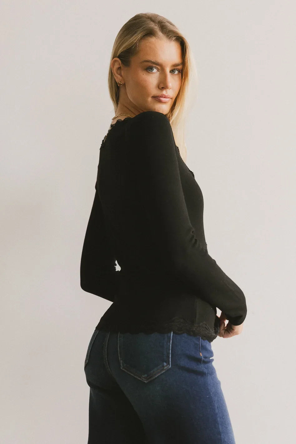 Long sleeves top in black