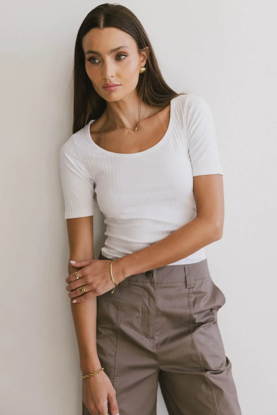 Round neck top in white