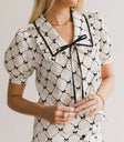 Front bow tie top in cream