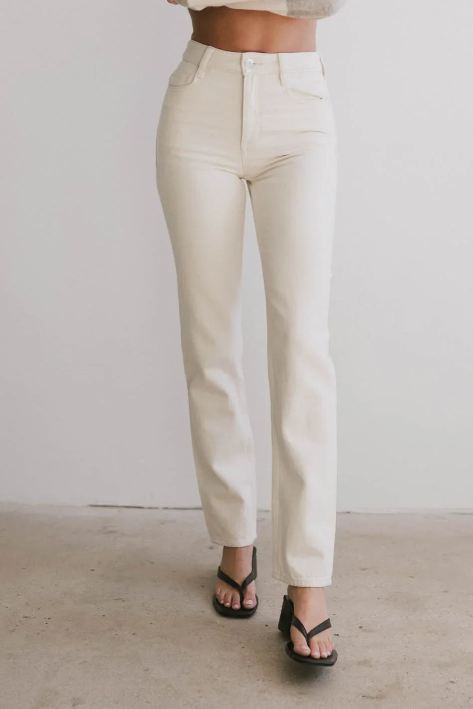 High rise denim pants in cream