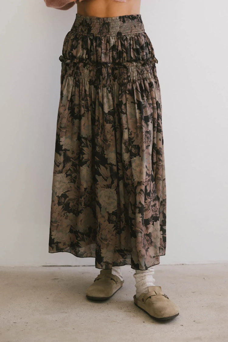 Elastic waist skirt
