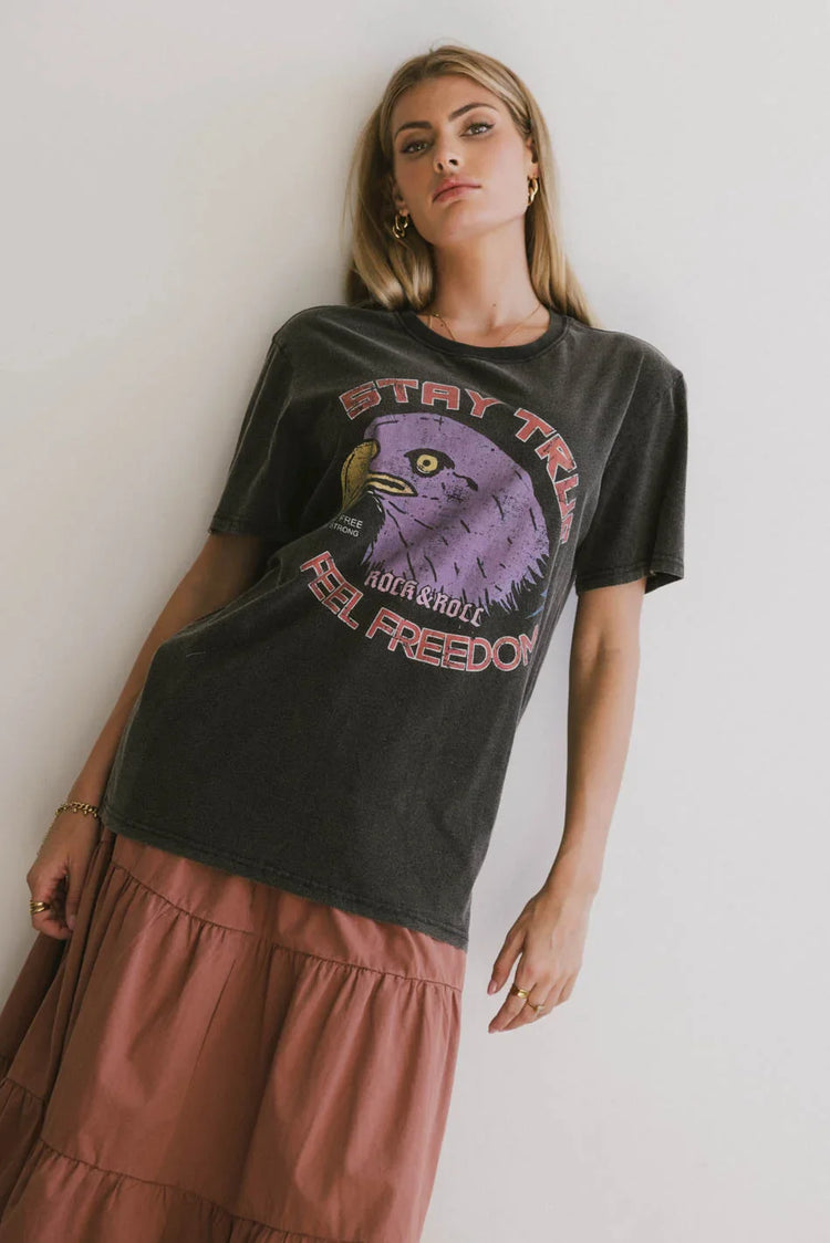 Graphic top in charcoal