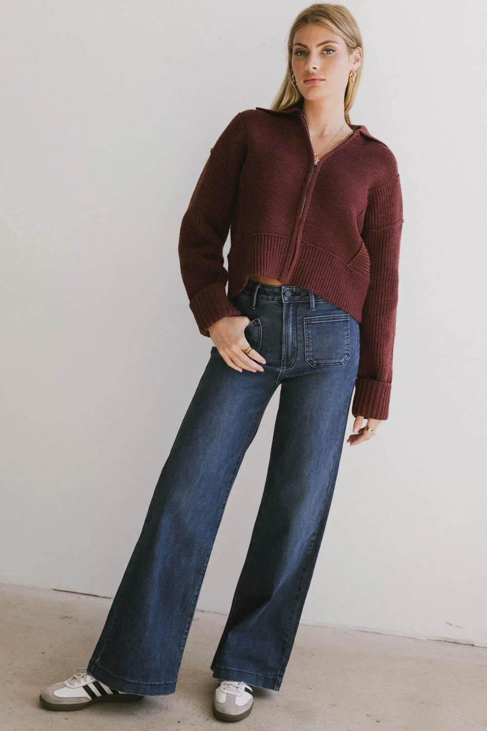Wide leg pants in medium wash