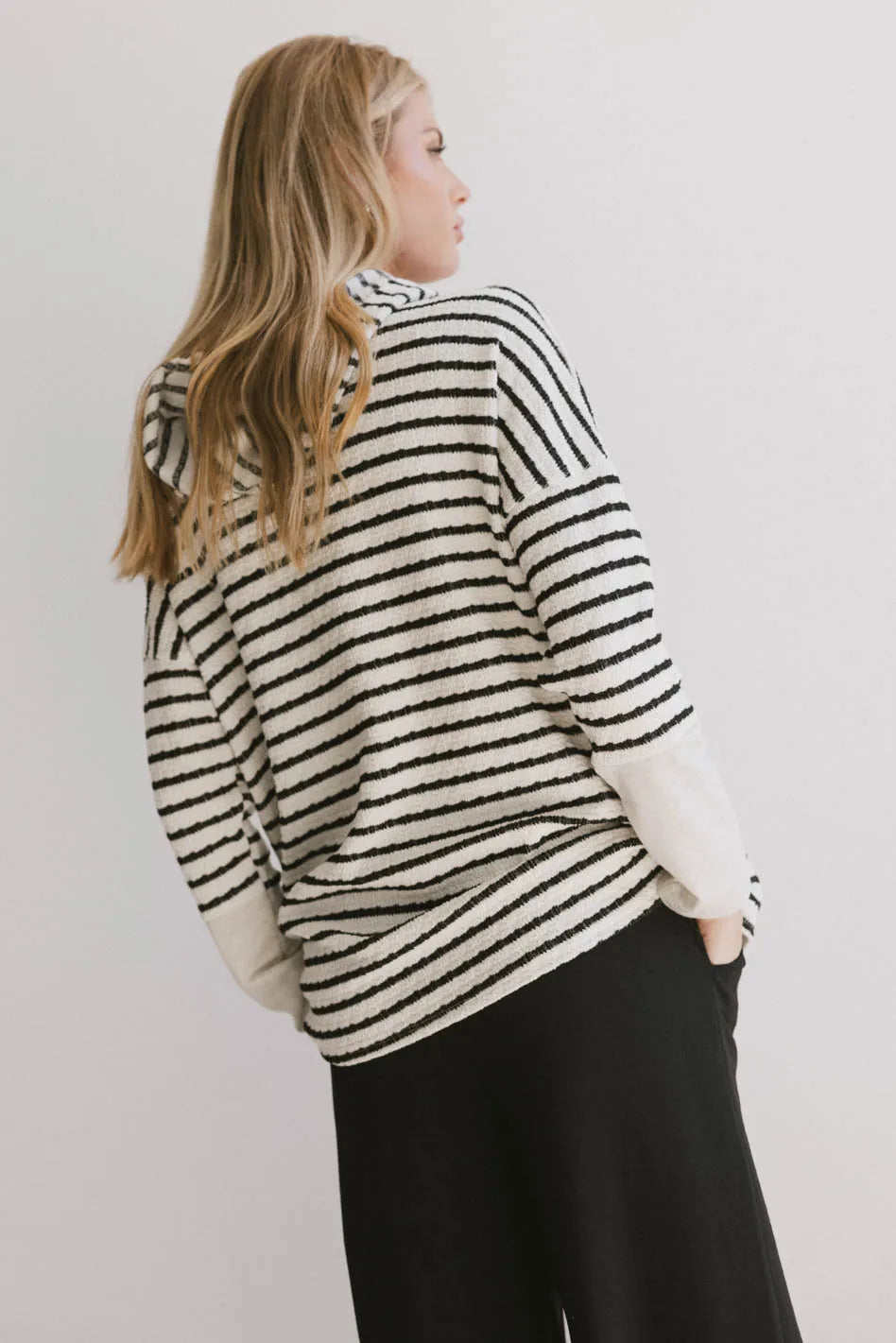 Striped hoodie in black