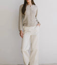 Two hand pockets wide leg pants in cream