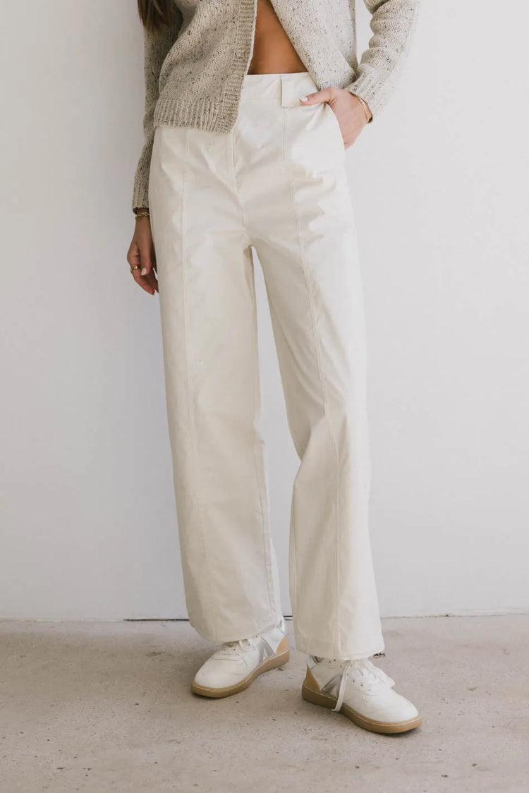 Wide leg pants in cream