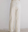 Plain color pants in cream