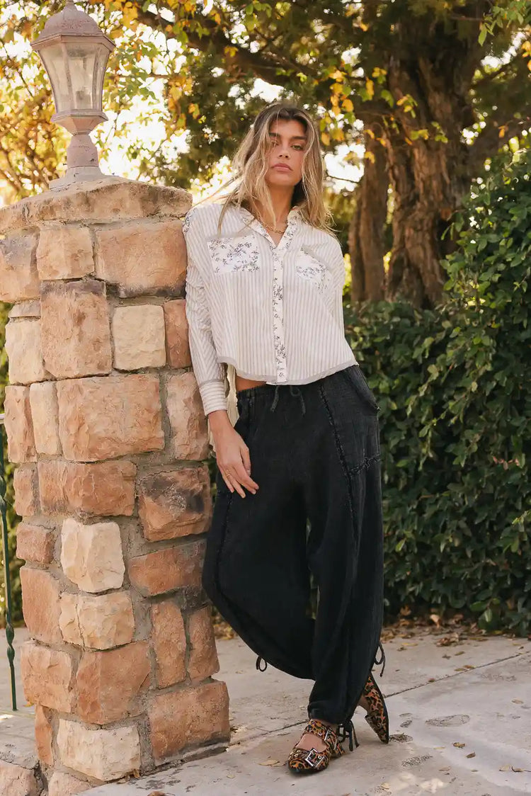 gray pants