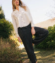 elastic waistline on gray pants