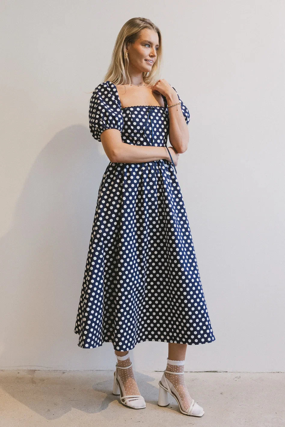 Polka dot dress in navy