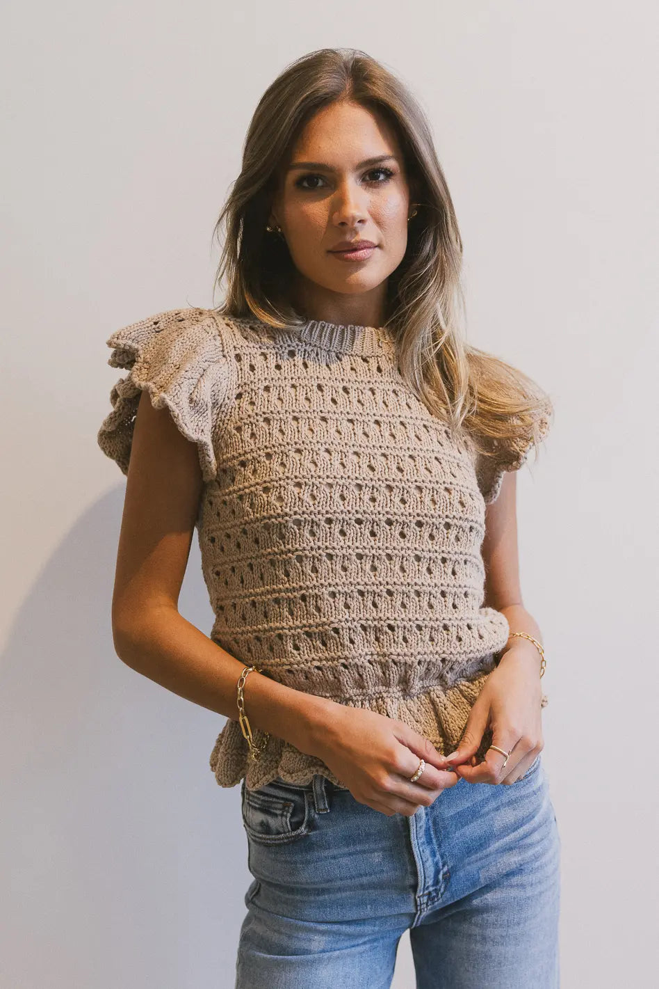 Ruffle sleeves top in an