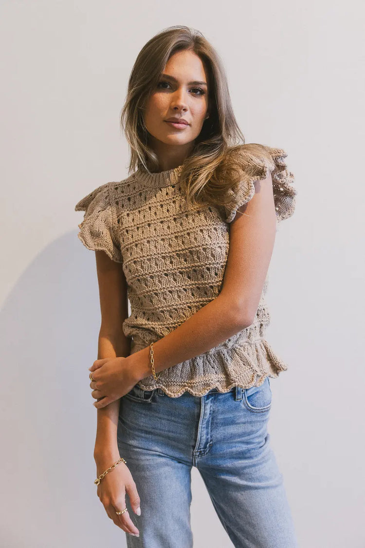 Ruffle hem sleeves in tan