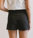 Plain color skort in black