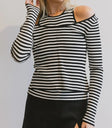 Round neck shoulder in black