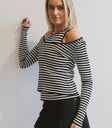 Long sleeves top in black